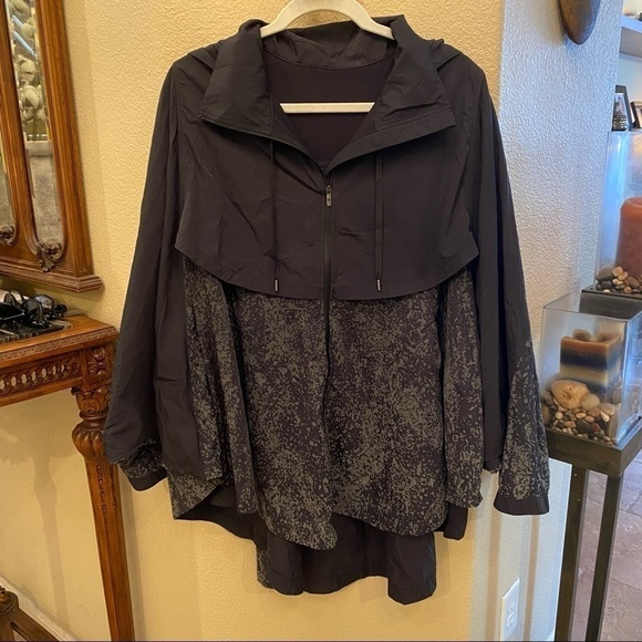 SOULCYCLE x LULULEMON Women Exclusive Ride & Reflect Hoodie Jacket Size M/L - Picture 2 of 9